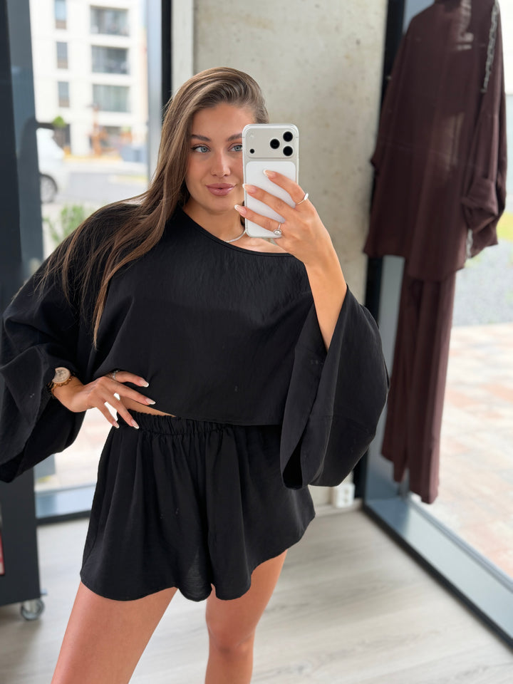 Šortky LILLY BLACK