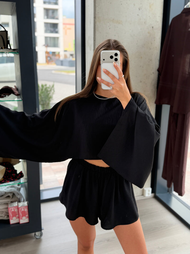 Top LILLY BLACK