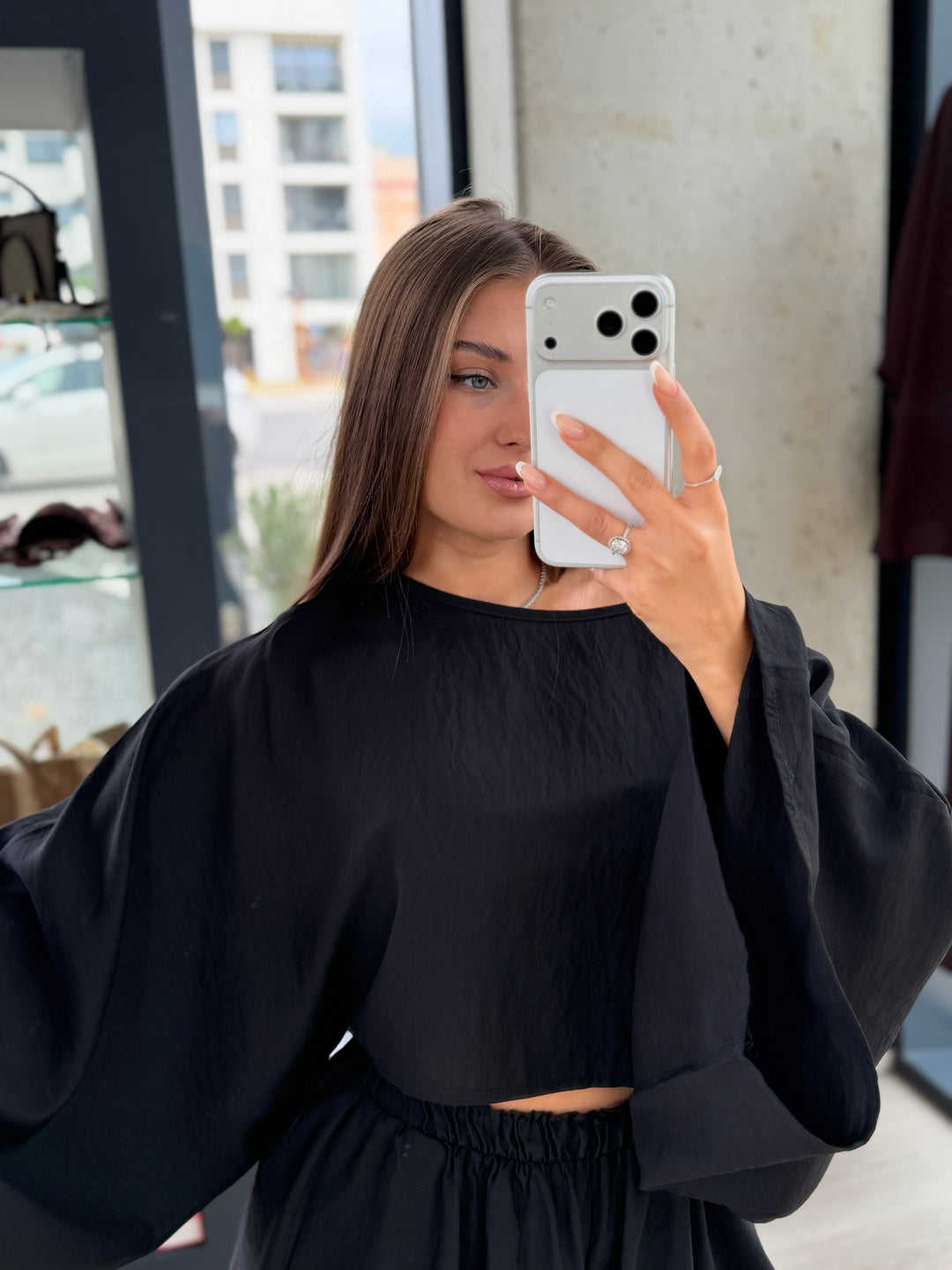 Top LILLY BLACK