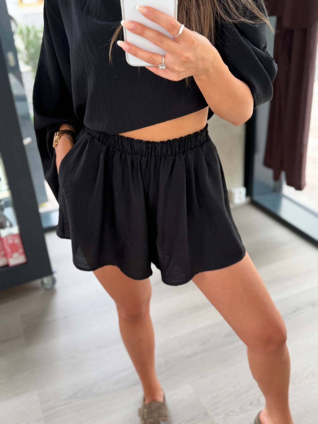 Šortky LILLY BLACK