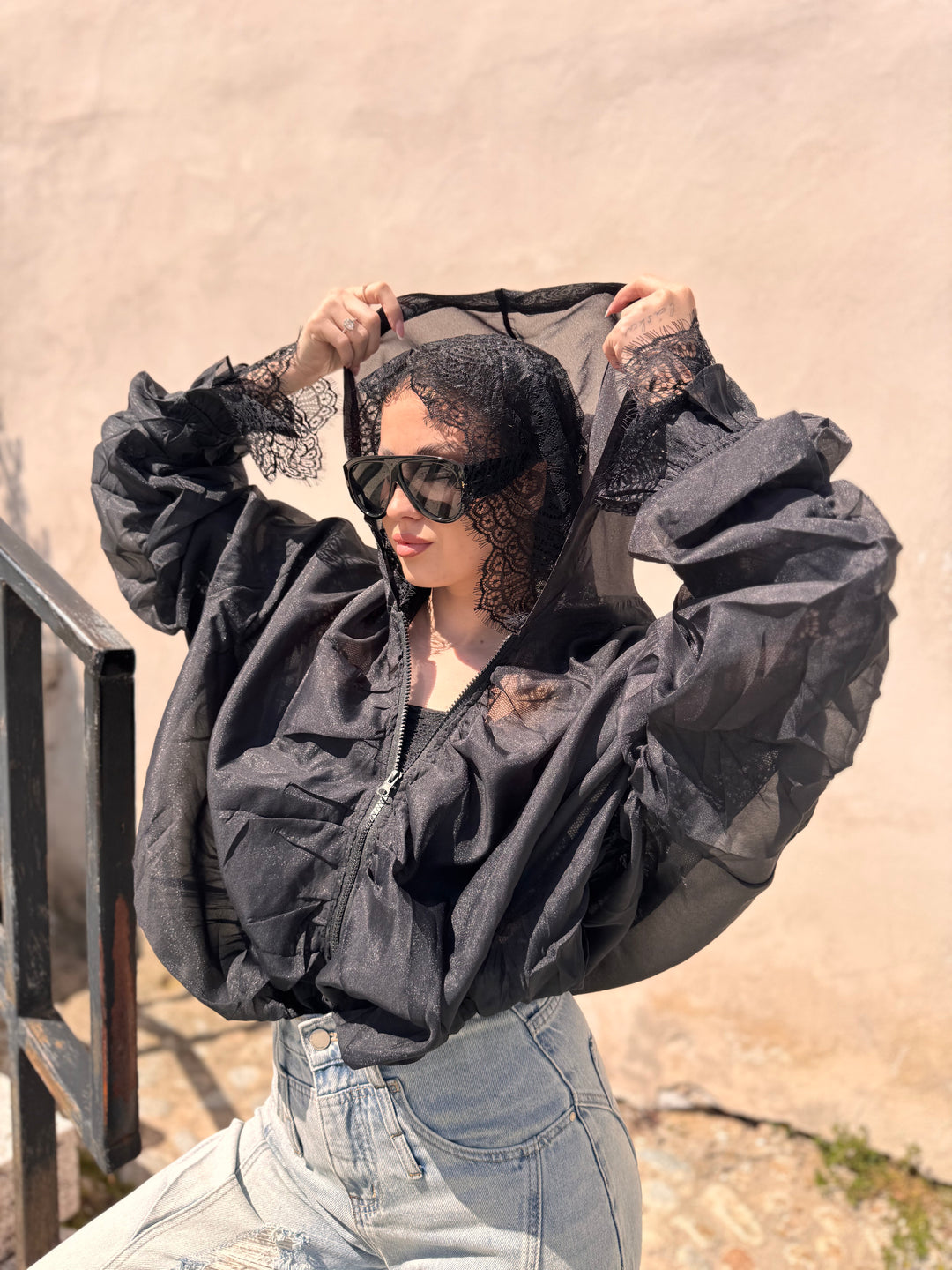 Oversize bunda s čipkou NOIR